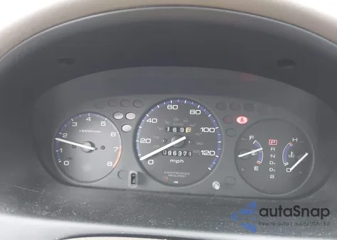 1999 Honda Civic Lx z USA, uszkodzony, nr VIN 1HGEJ6676XL049823